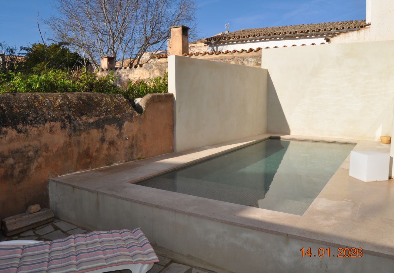 Casa de campo con piscina en Llucmajor, Mallorca