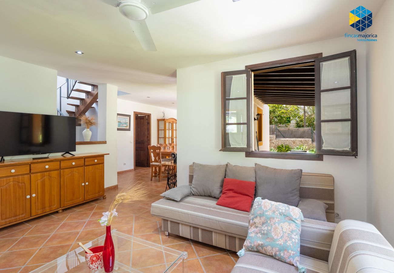 Villa en Cala Llombards - Villa Tardia