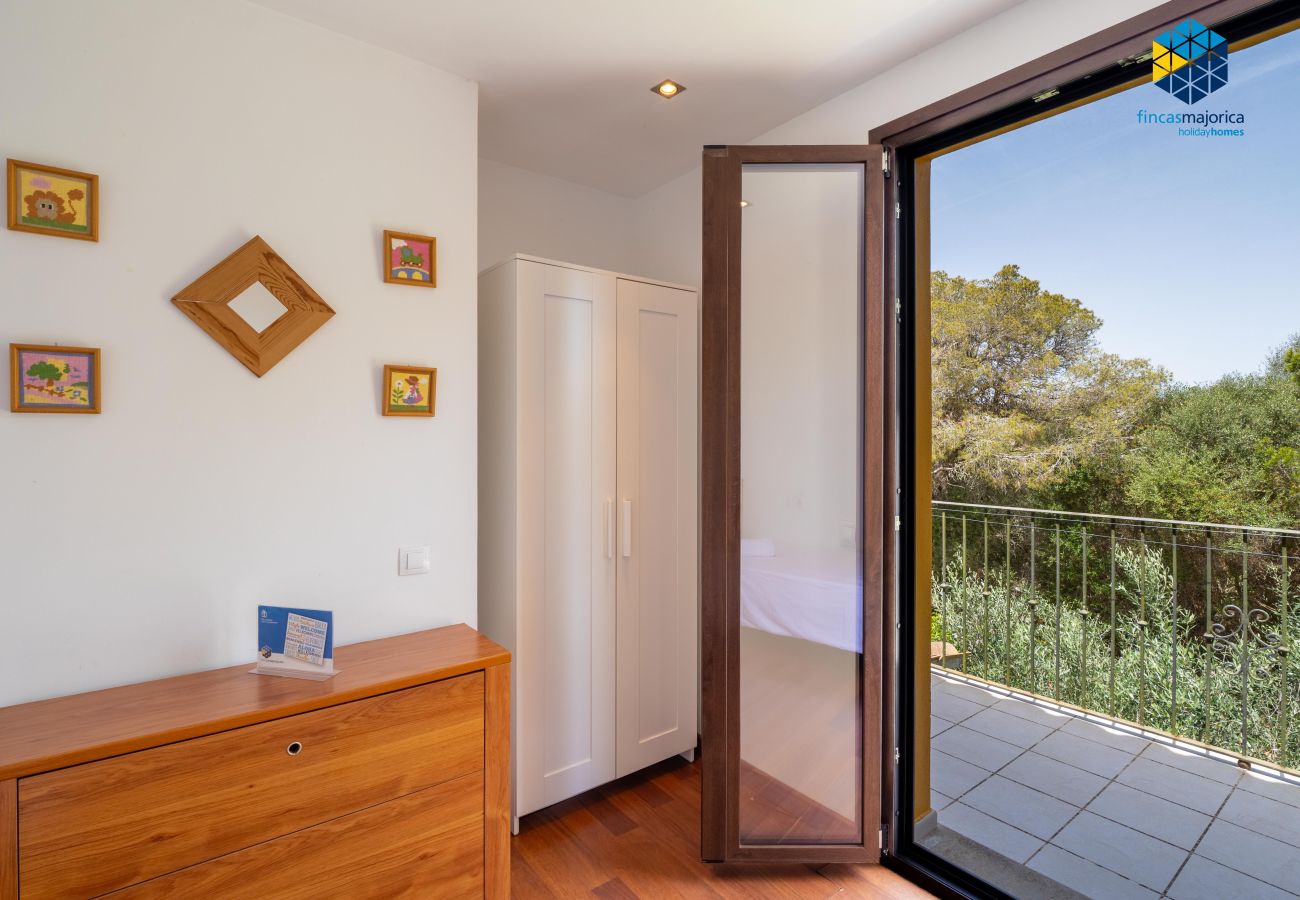 Villa en Cala Llombards - Villa Tardia