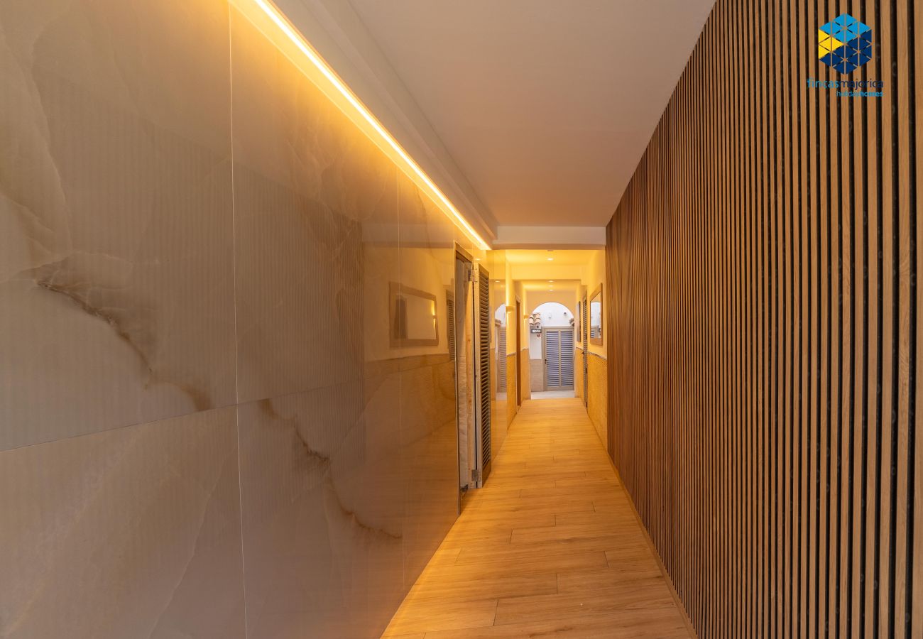 Ferienwohnung in S'Illot - Apartamento Antic 302 Pax 4