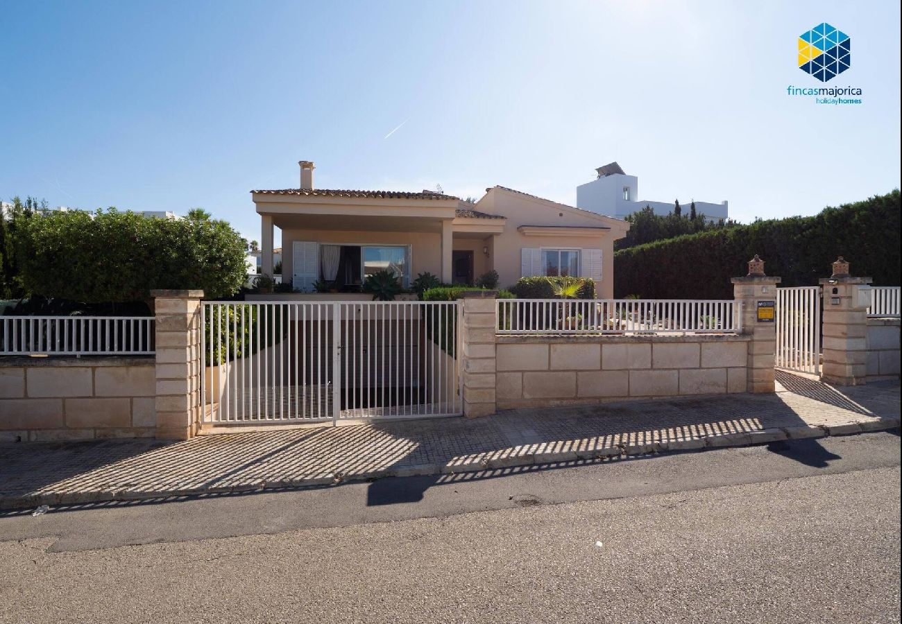 Ferienhaus in LLucmajor - Can Moragues and Martorell