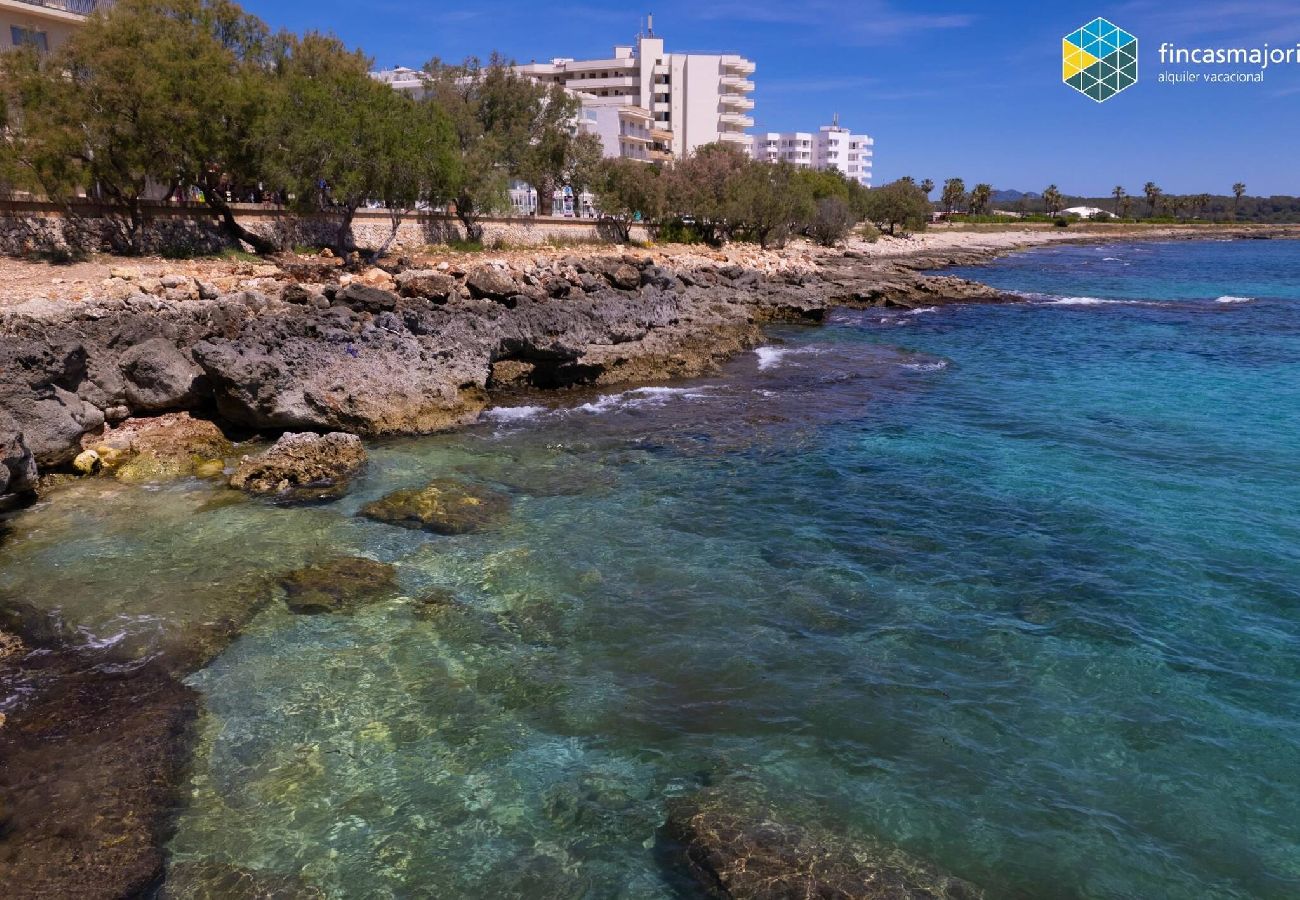 Apartment in S'Illot - Apartamento Antic 202 Pax 4