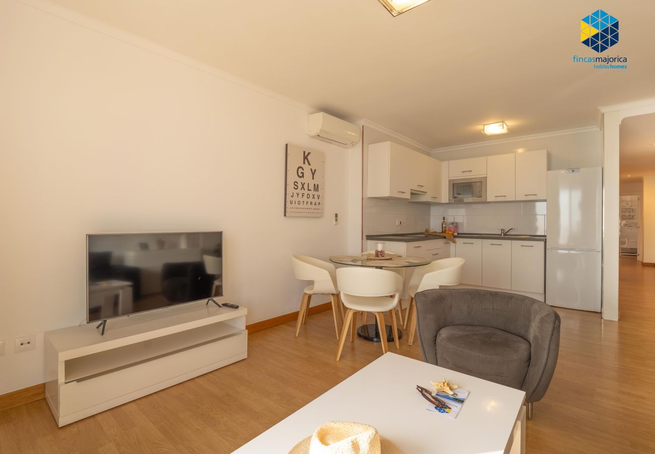 Apartment in S'Illot - Apartamento Antic 202 Pax 4