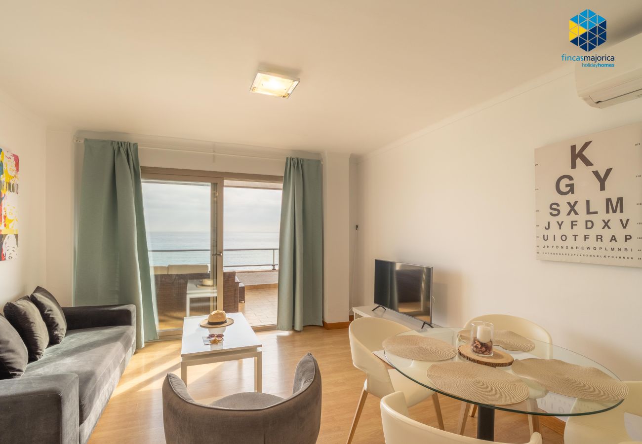 Apartment in S'Illot - Apartamento Antic 202 Pax 4