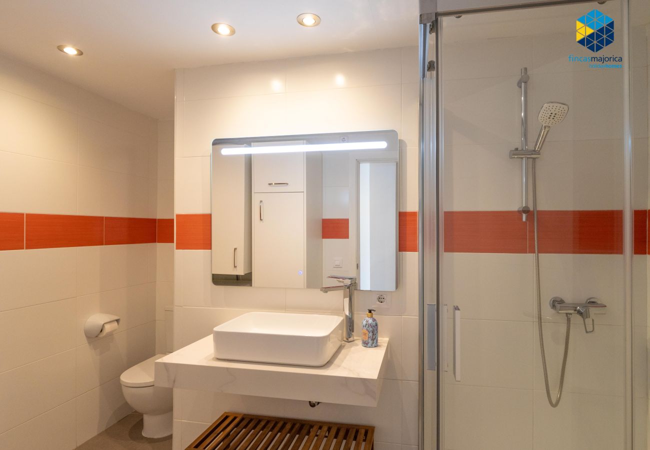 Apartment in S'Illot - Apartamento Antic 202 Pax 4