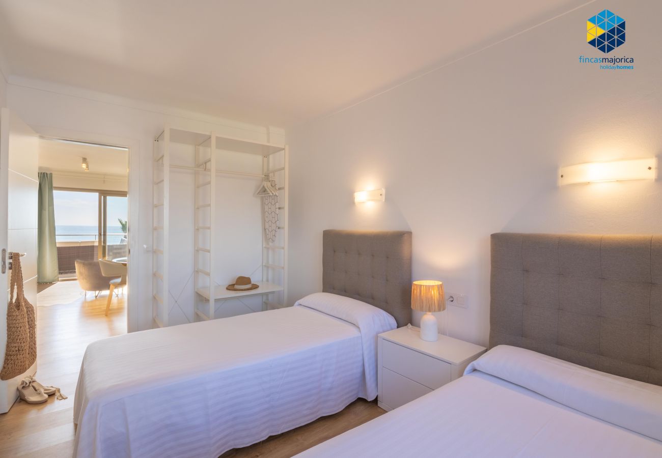 Apartment in S'Illot - Apartamento Antic 301 Pax 2