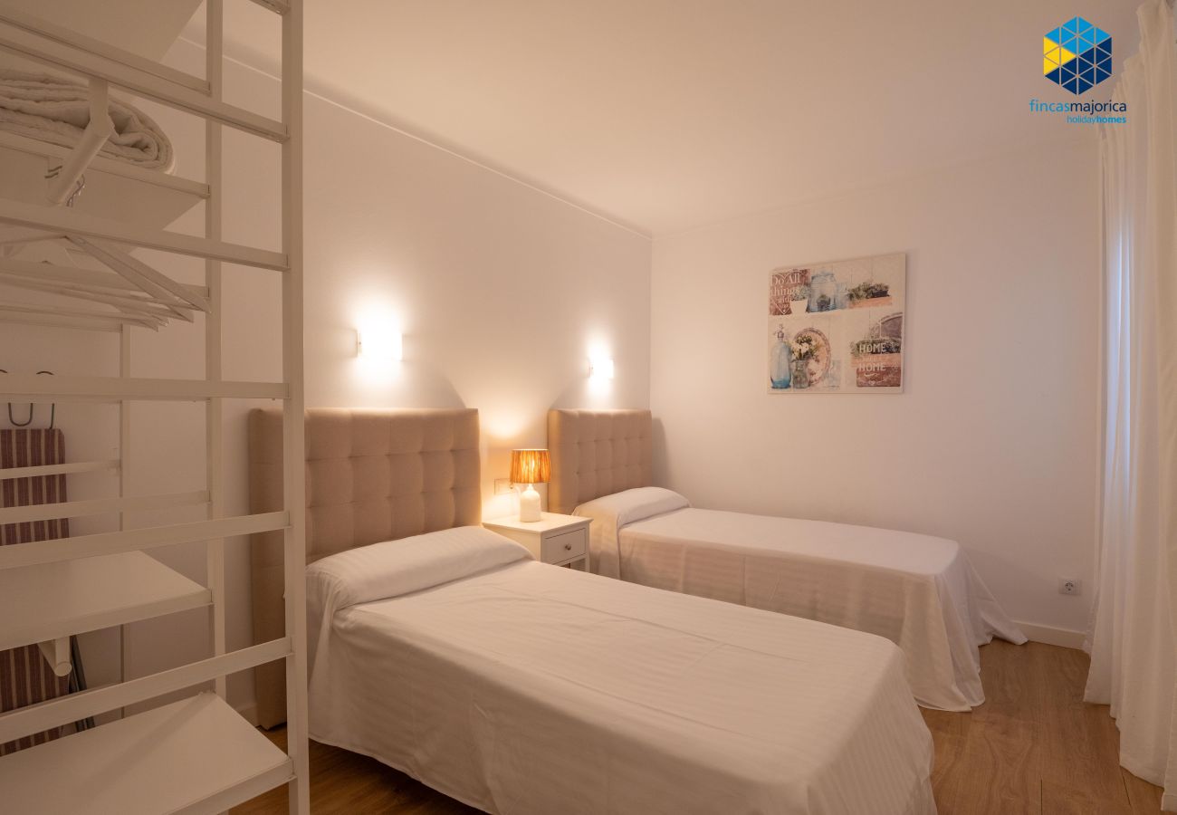 Apartment in S'Illot - Apartamento Antic 102 Pax 6