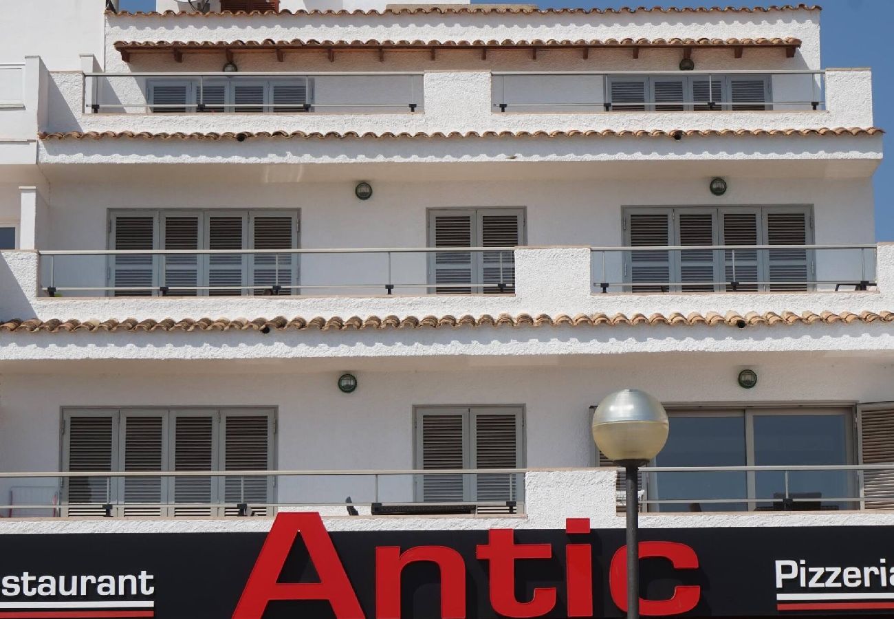 Apartment in S'Illot - Apartamento Antic 201 Pax 4