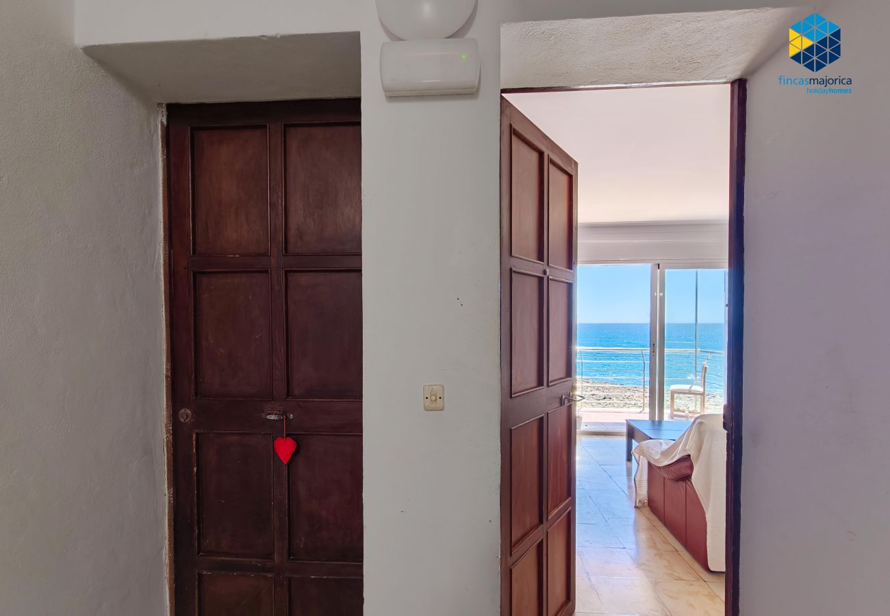 Apartment in S´illot-Cala morlanda - Apartamento Ronda del Mati 23