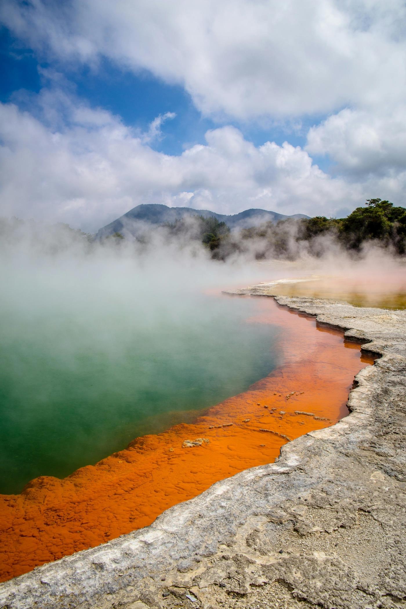 Explorando el Paraíso Natural de Montanejos: Tesoros Entre Montañas y Aguas Termales